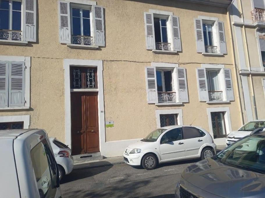 Appart Neuf Pour 6 Personnes Vizille Exterior photo