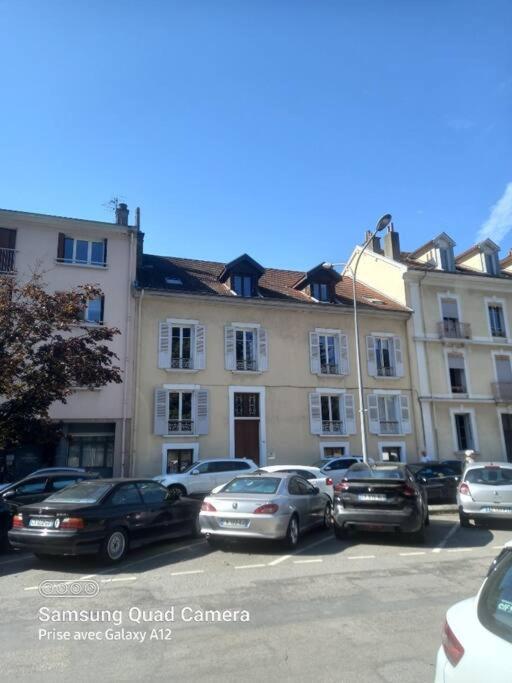 Appart Neuf Pour 6 Personnes Vizille Exterior photo